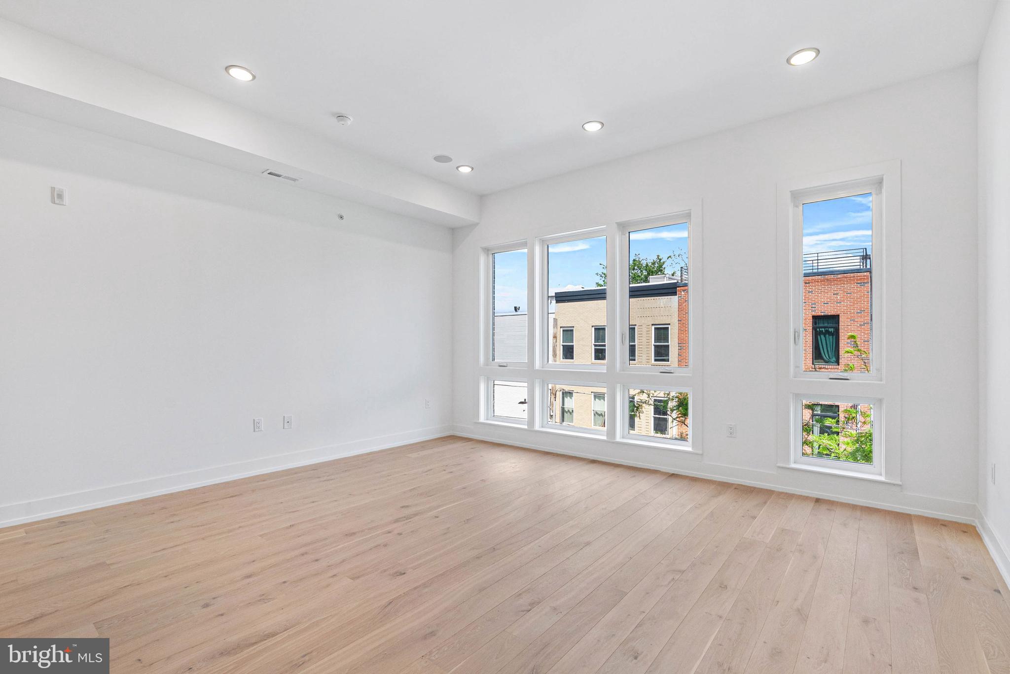 1338 N FRANKLIN STREET C