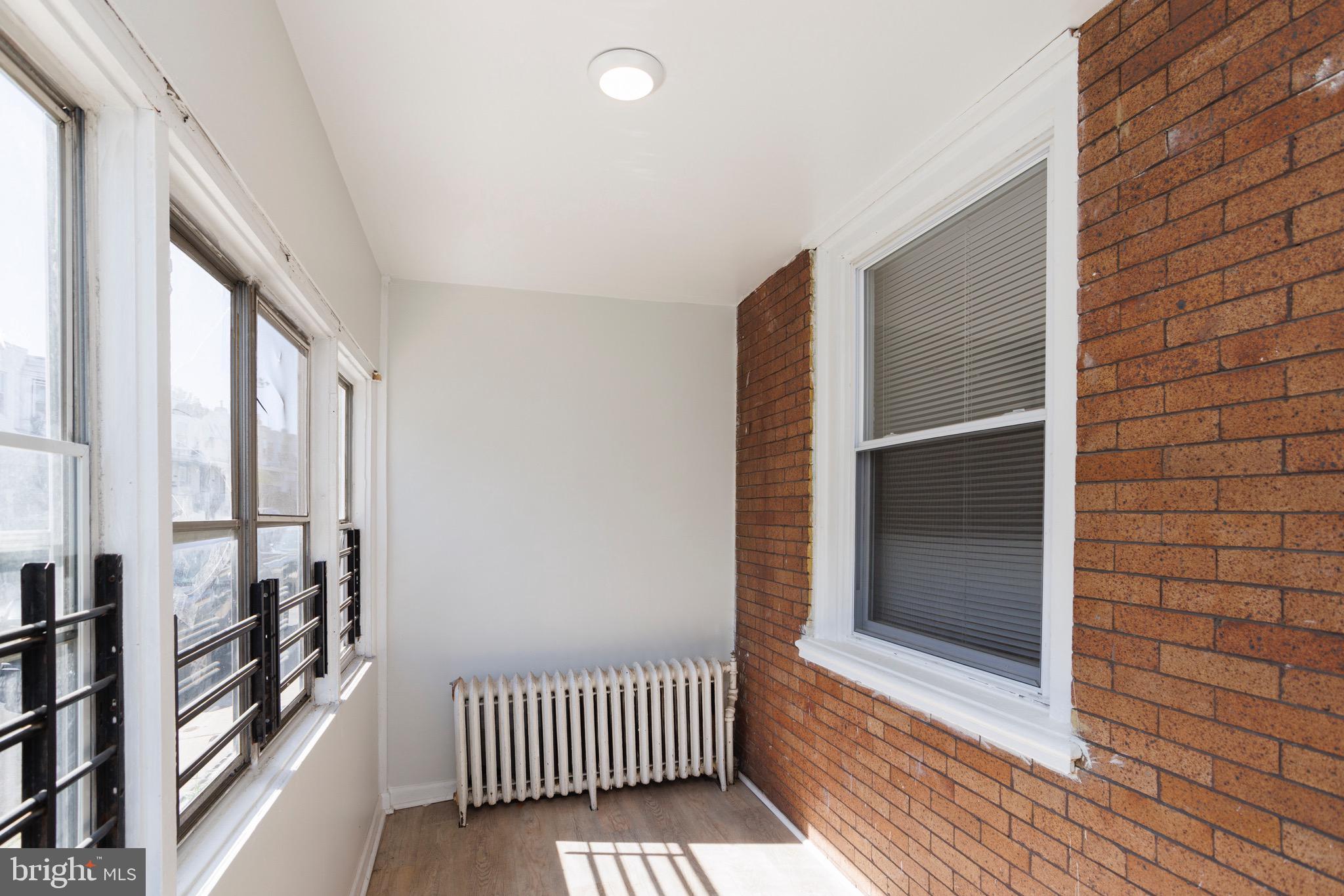 5958 N NORWOOD STREET