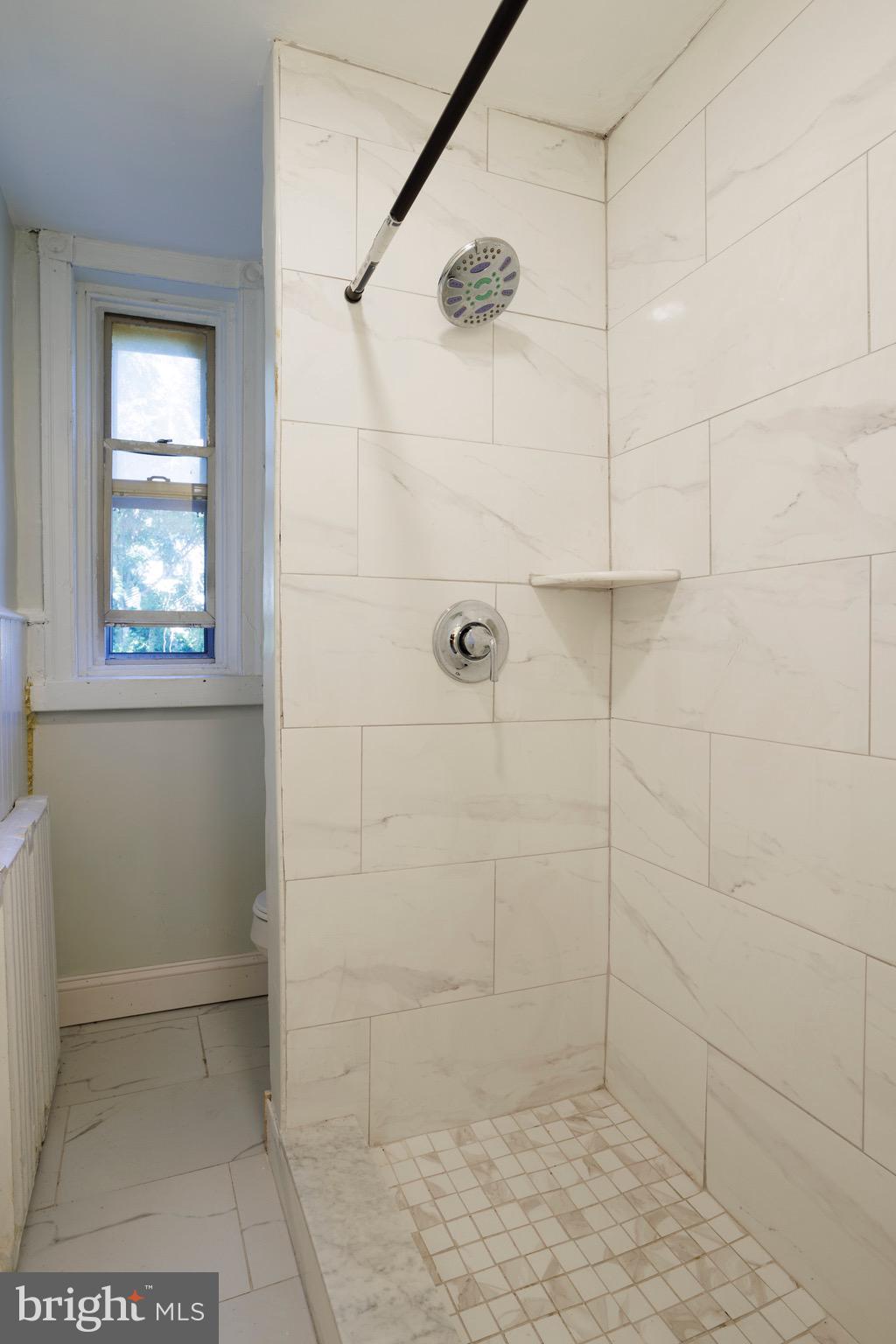 5958 N NORWOOD STREET