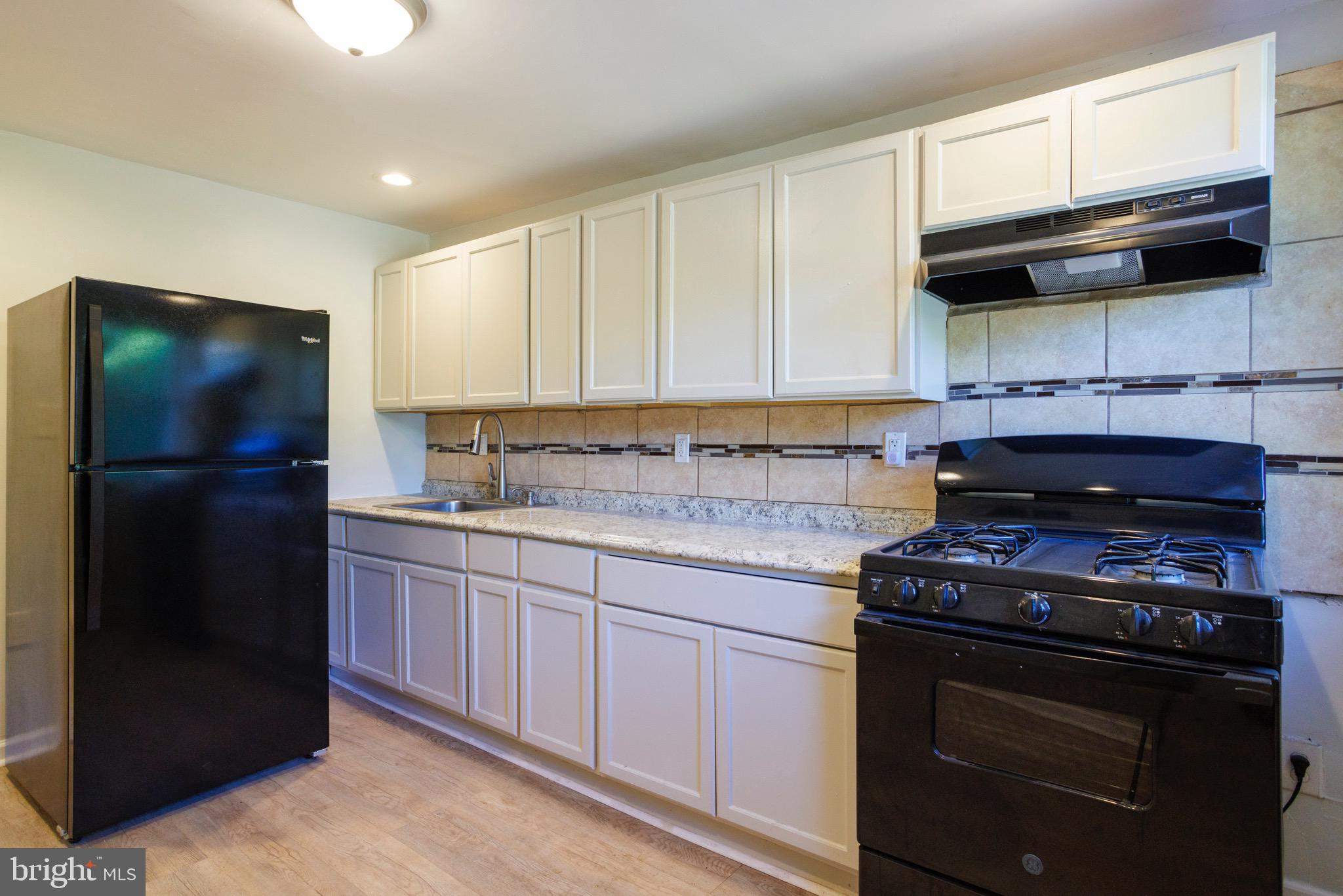 5958 N NORWOOD STREET