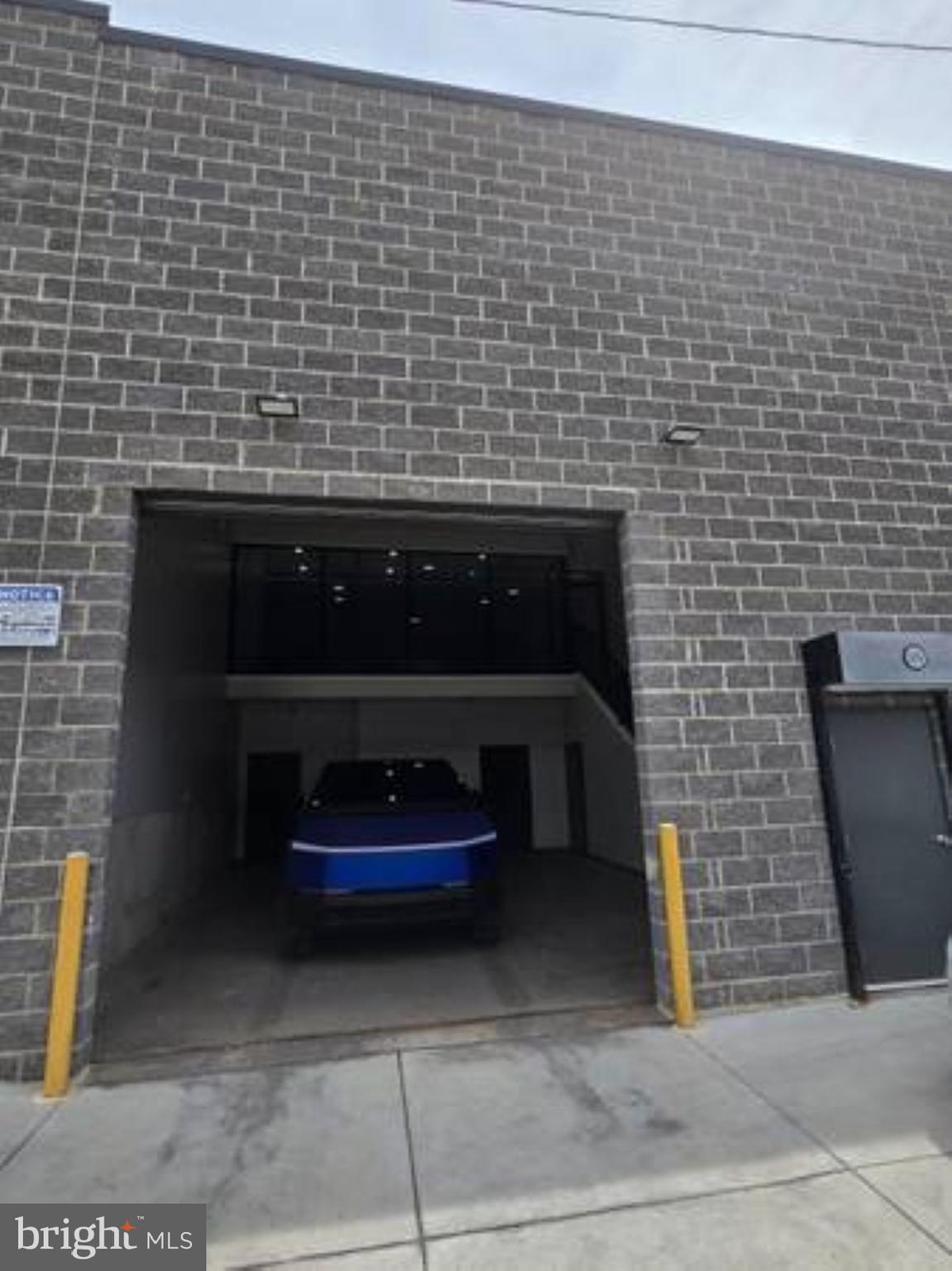 3001 ORMES STREET 73