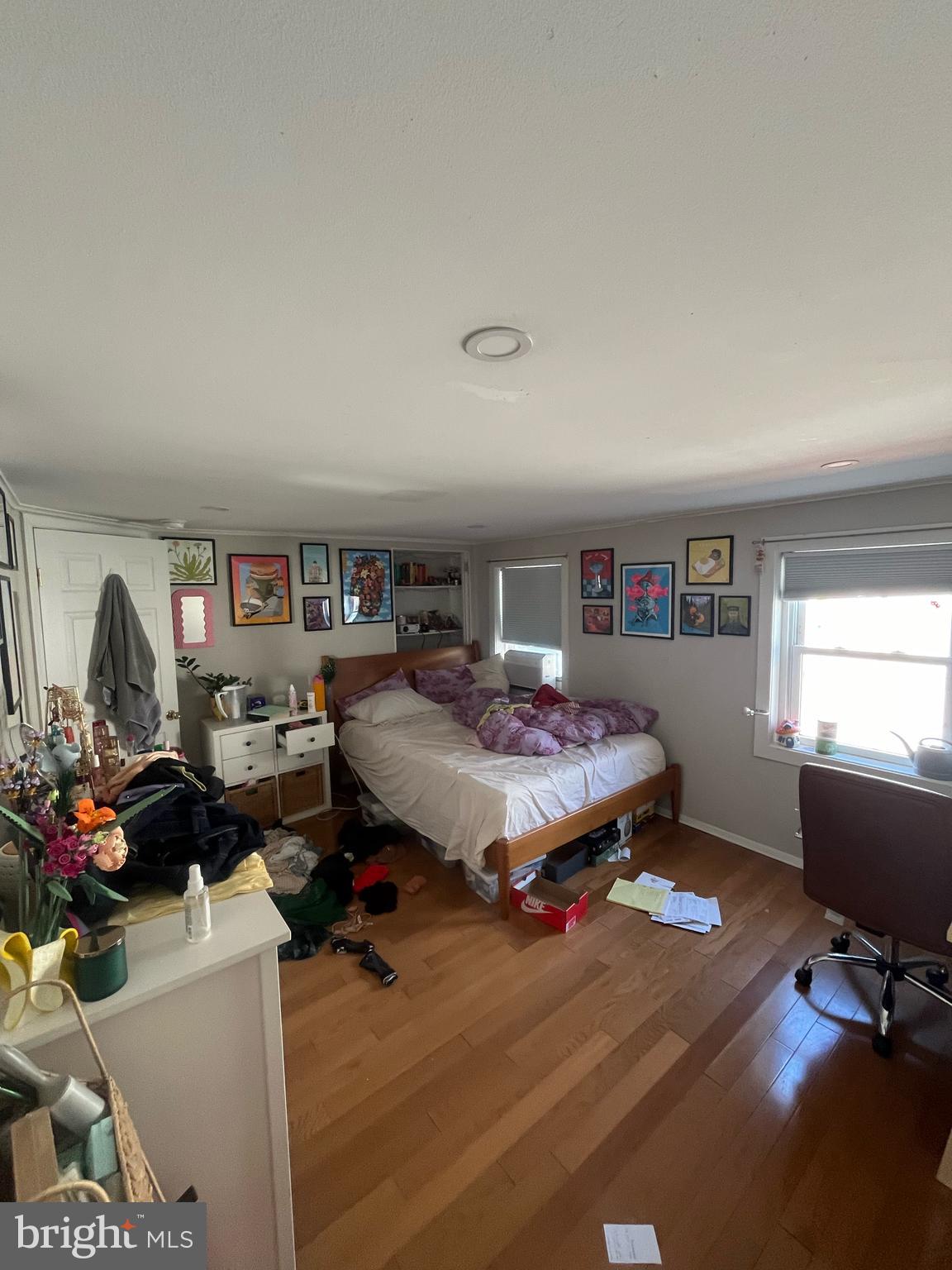 128 S BONSALL STREET