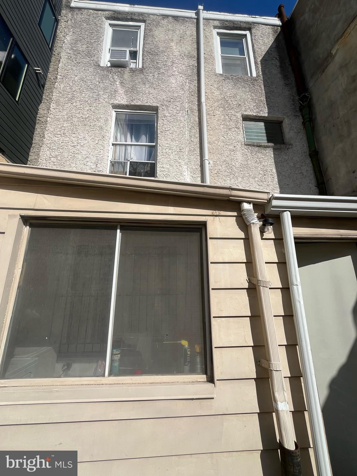 128 S BONSALL STREET