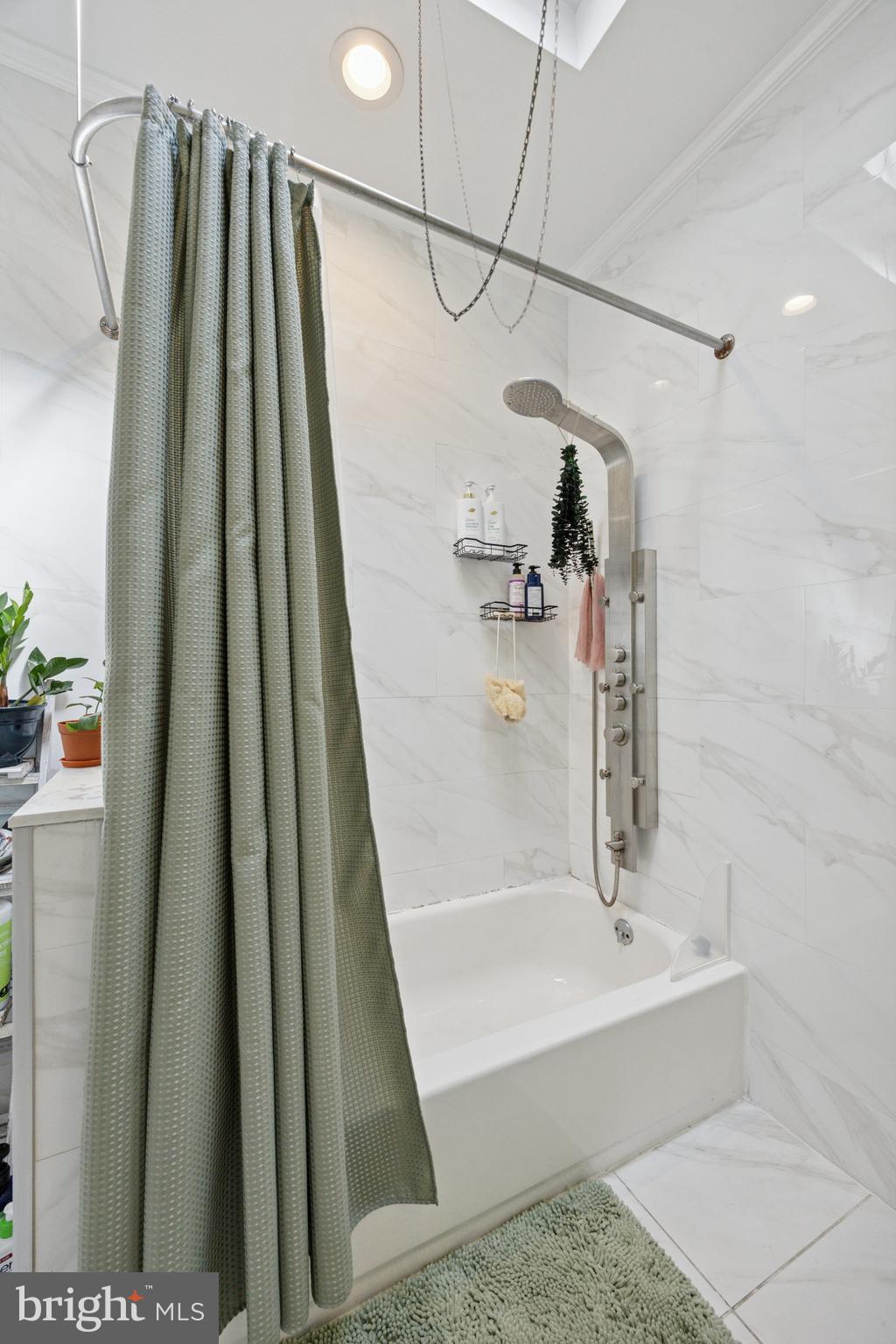 5628 CARPENTER STREET