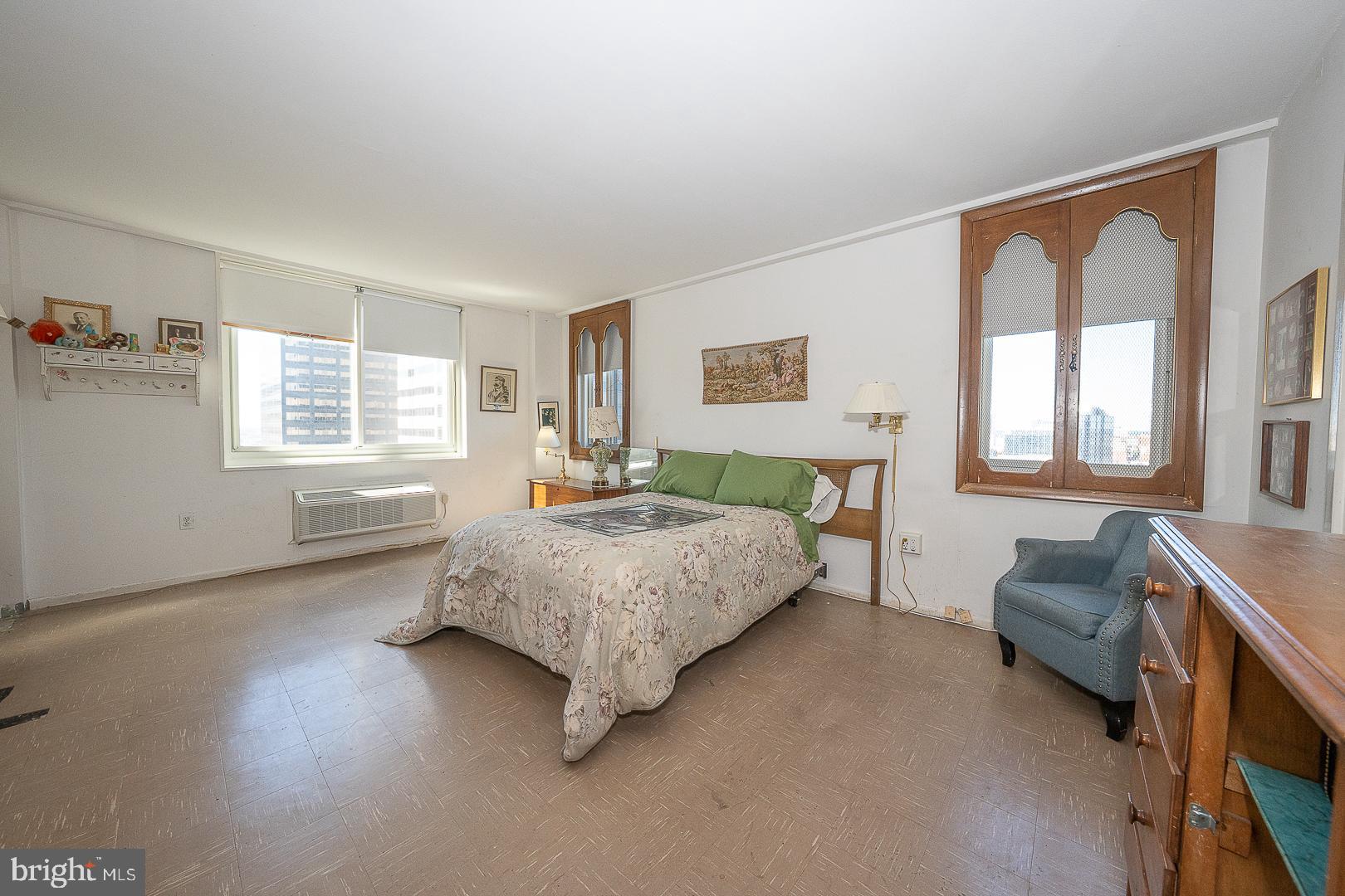 1901 JOHN F KENNEDY BOULEVARD 2420