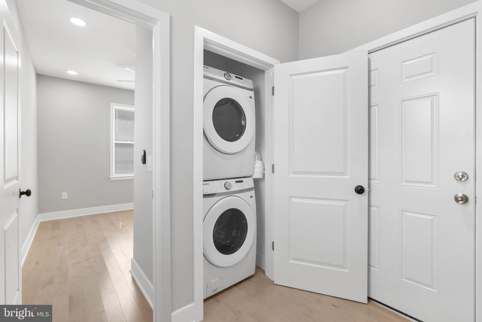 2840 W GIRARD AVENUE