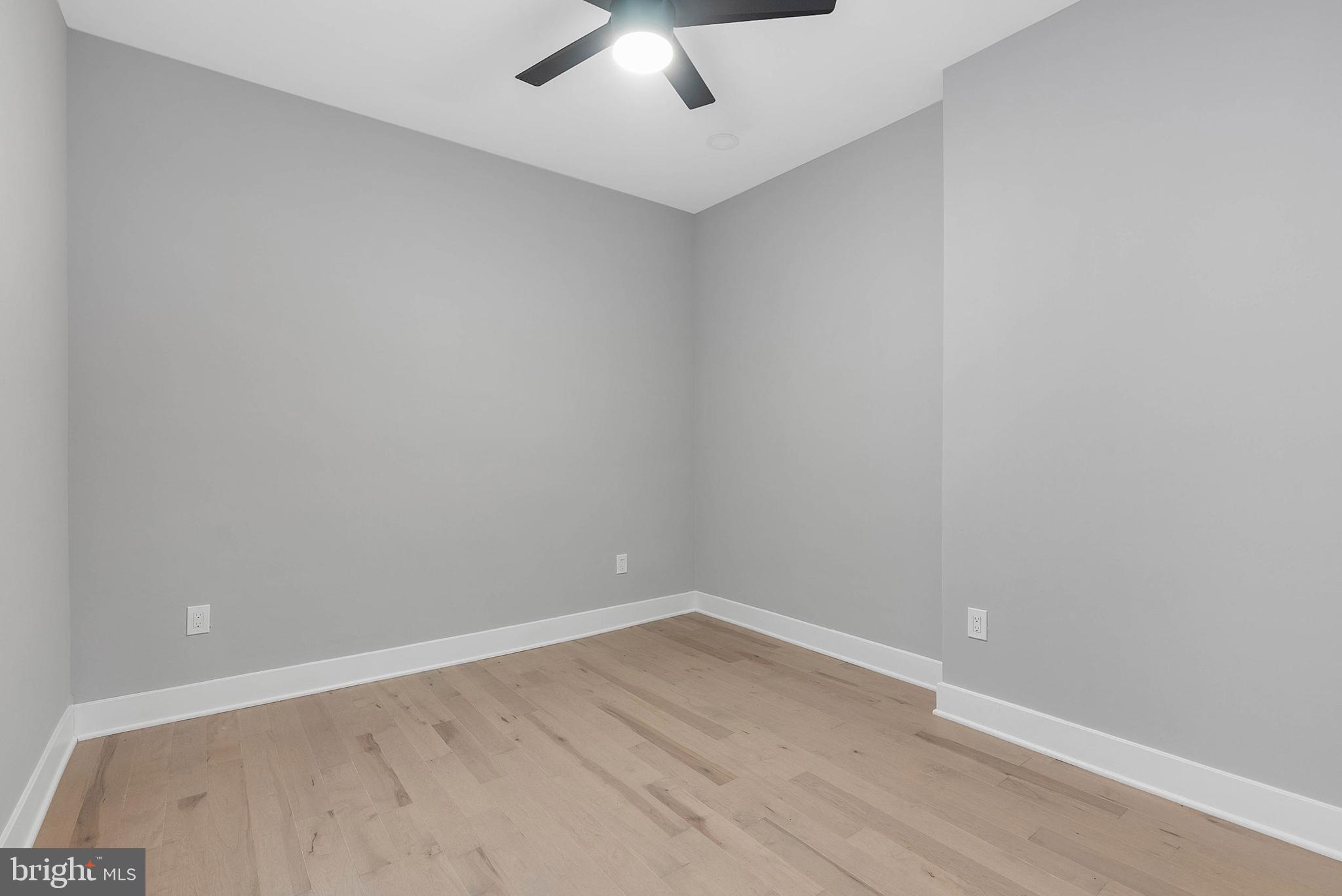 2840 W GIRARD AVENUE