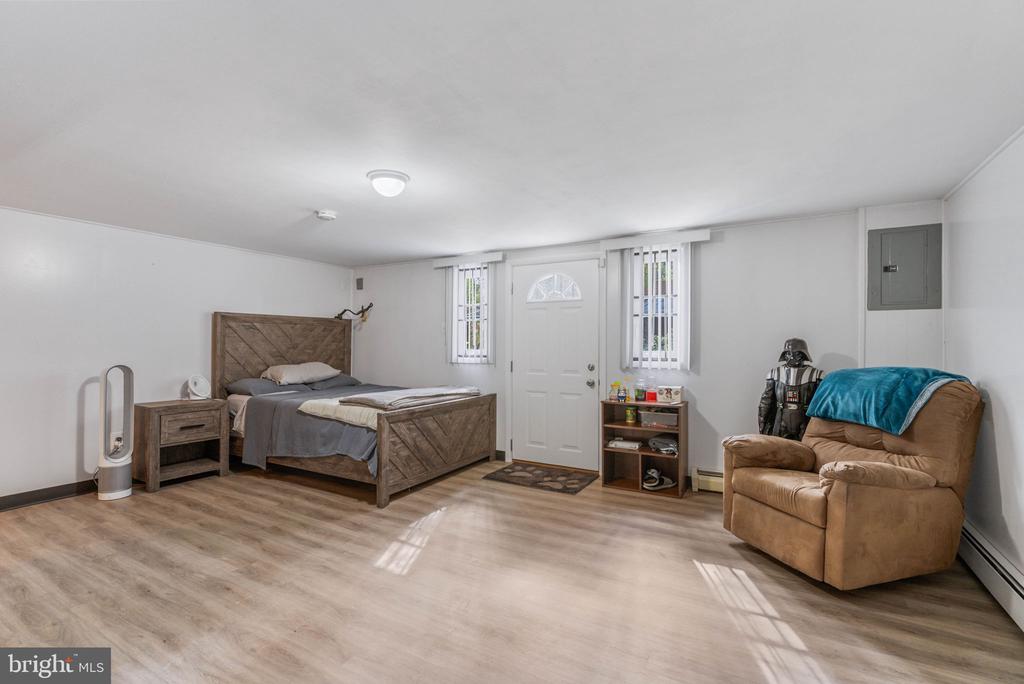 7352 MEADOWLARK PLACE