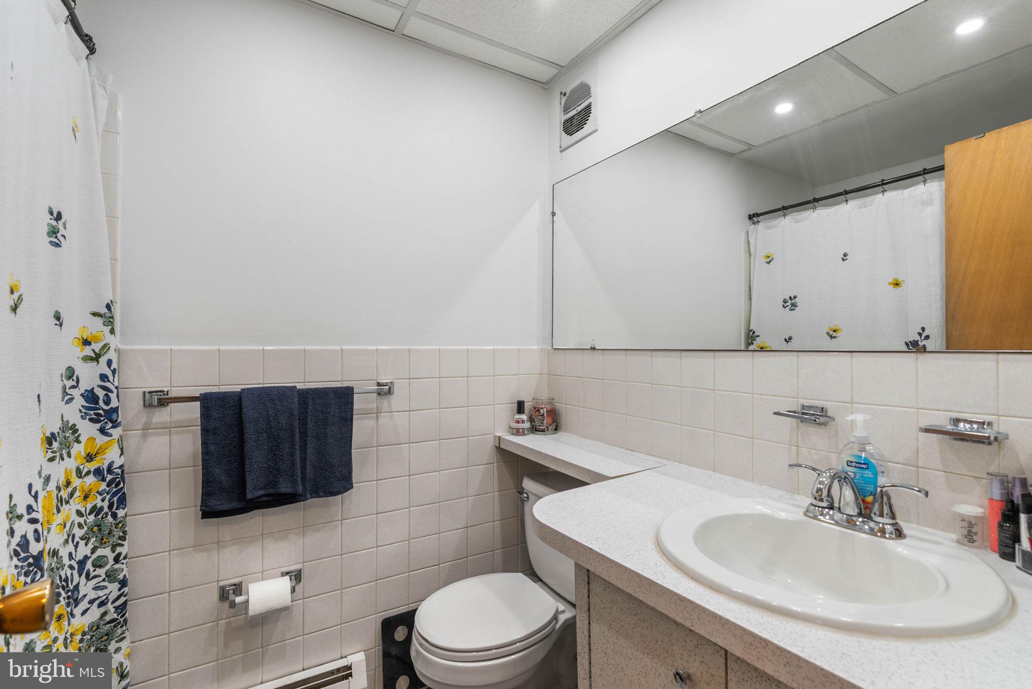 7352 MEADOWLARK PLACE