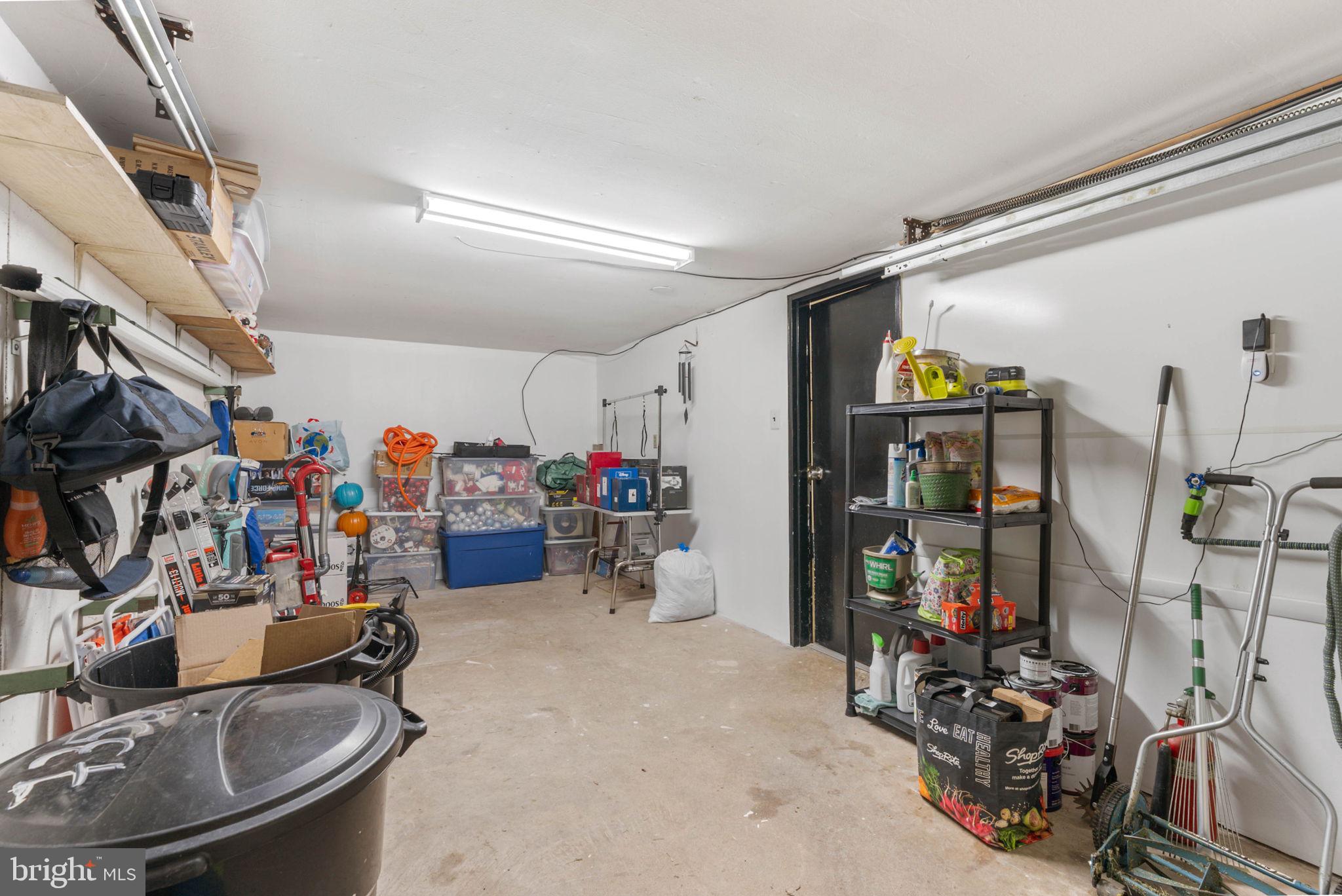 7352 MEADOWLARK PLACE