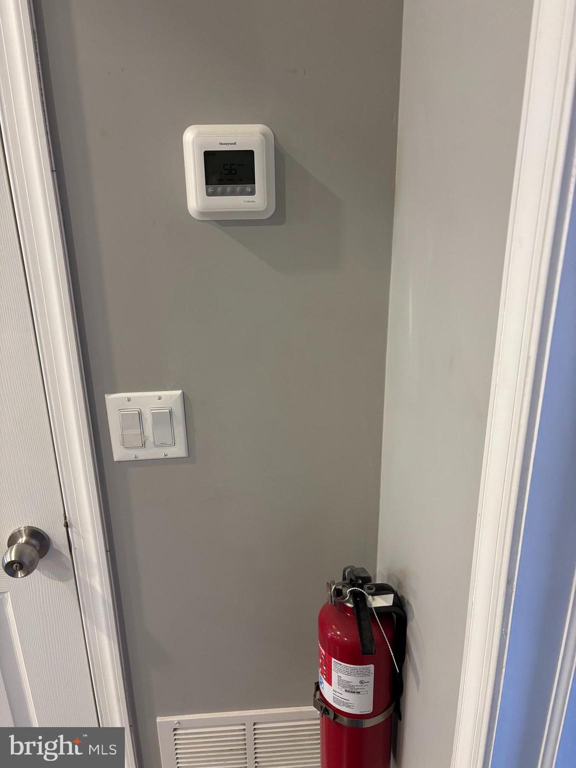 216 BUCKINGHAM PLACE 2