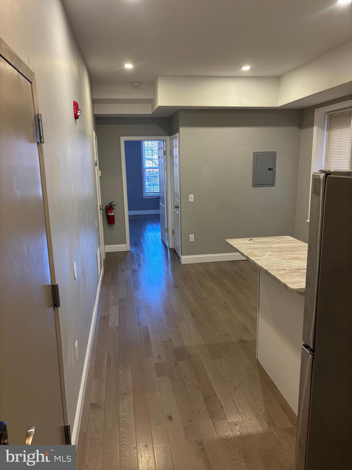 216 BUCKINGHAM PLACE 2