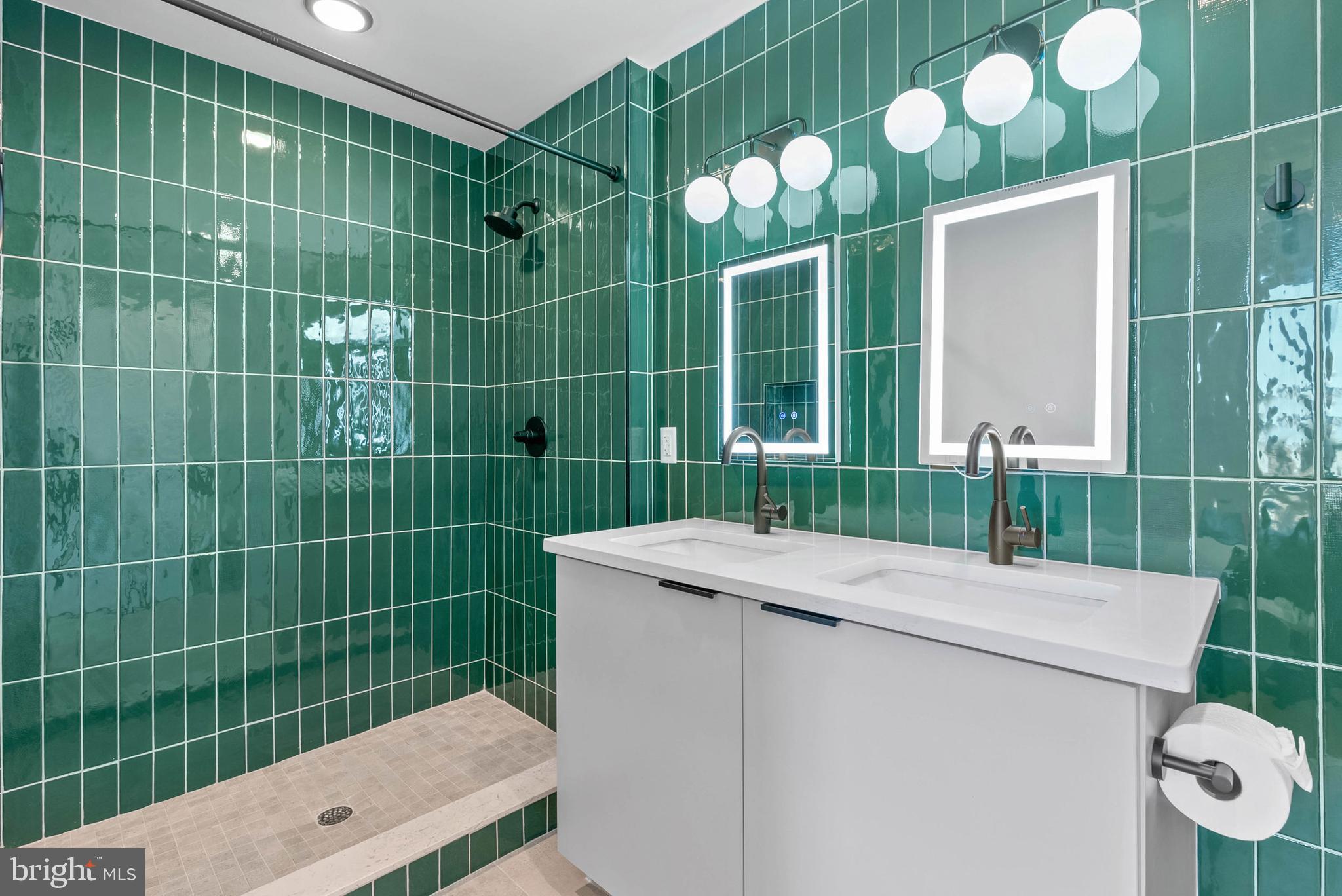 1214 E SUSQUEHANNA AVENUE C