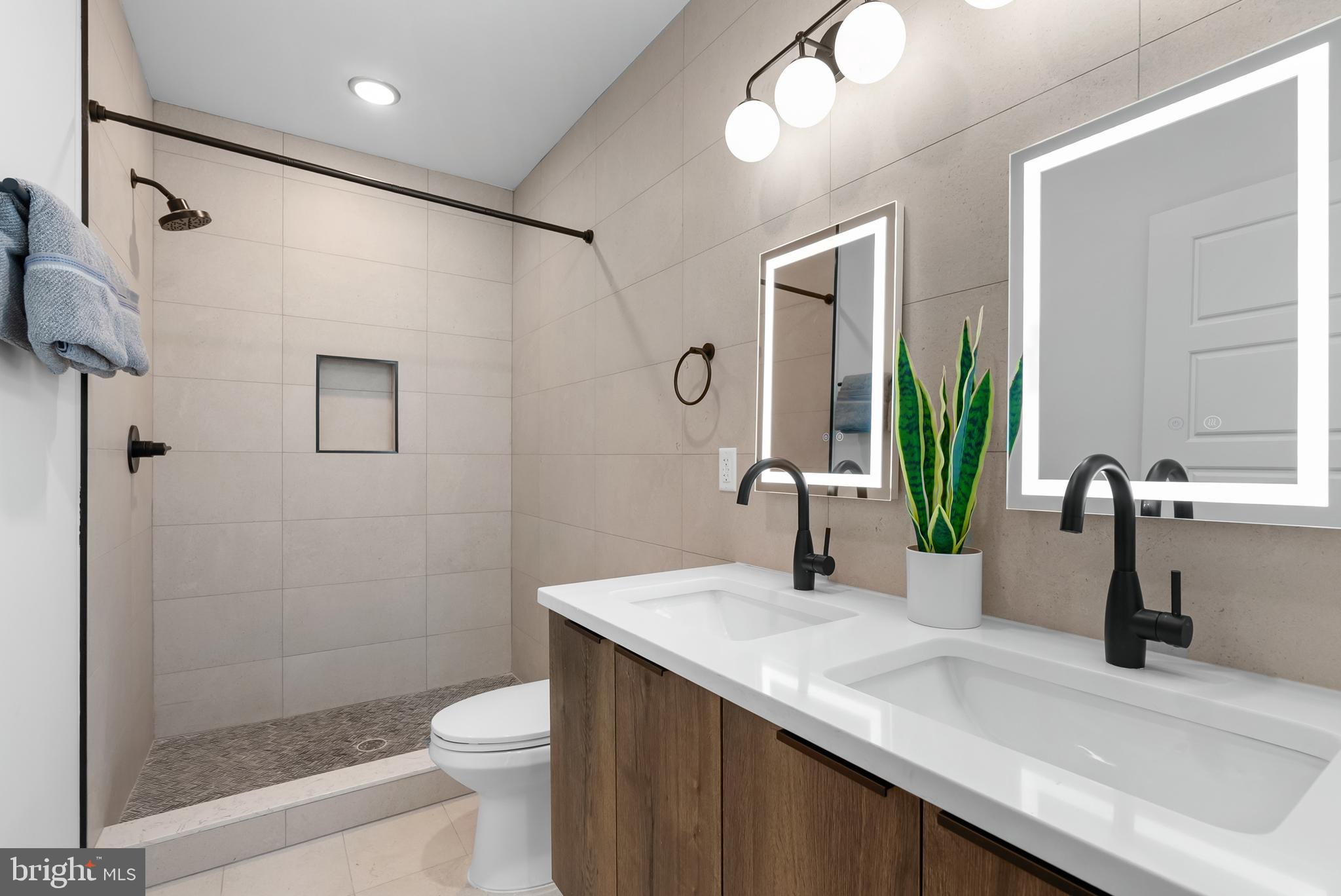 1214 E SUSQUEHANNA AVENUE C