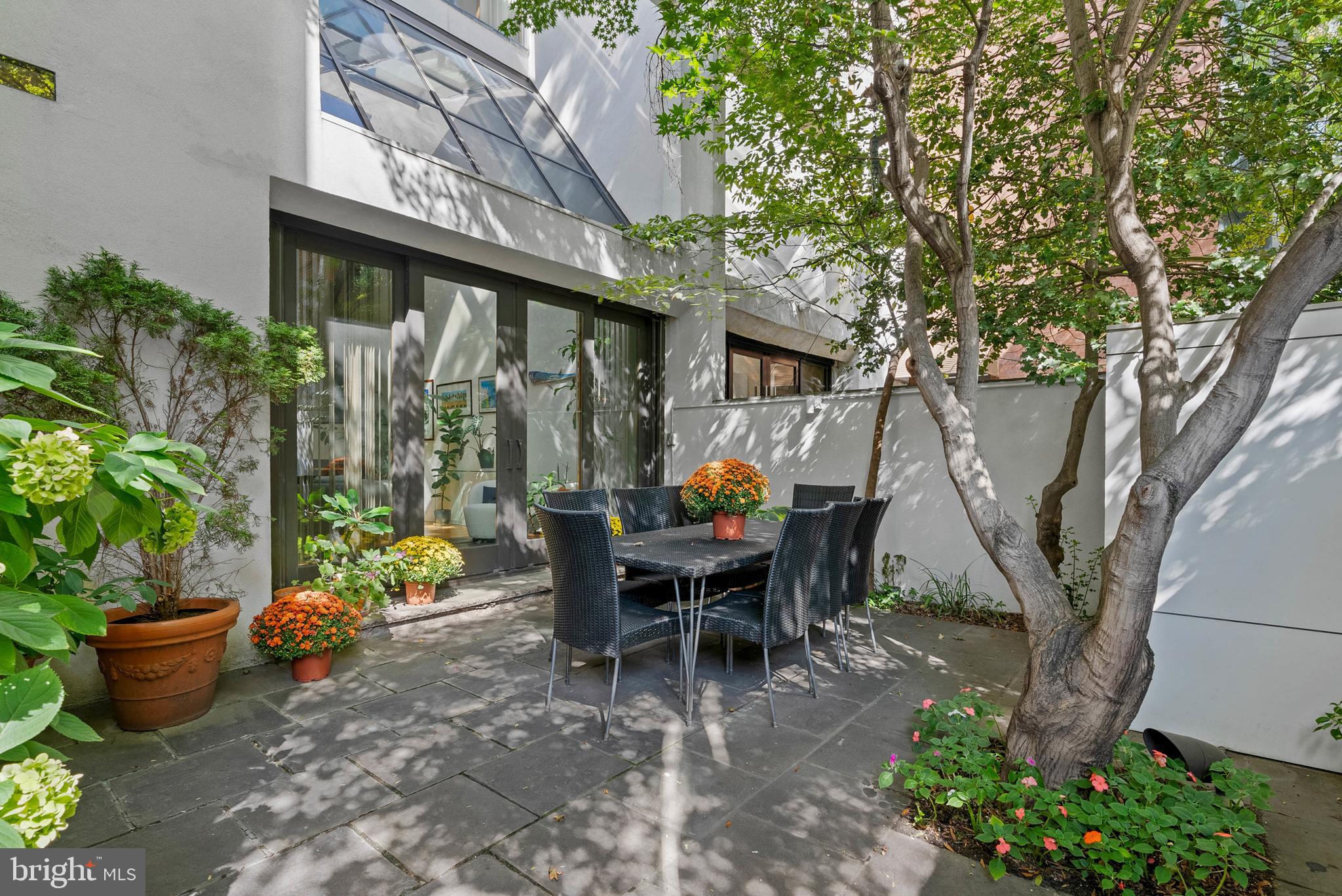 639 PINE STREET