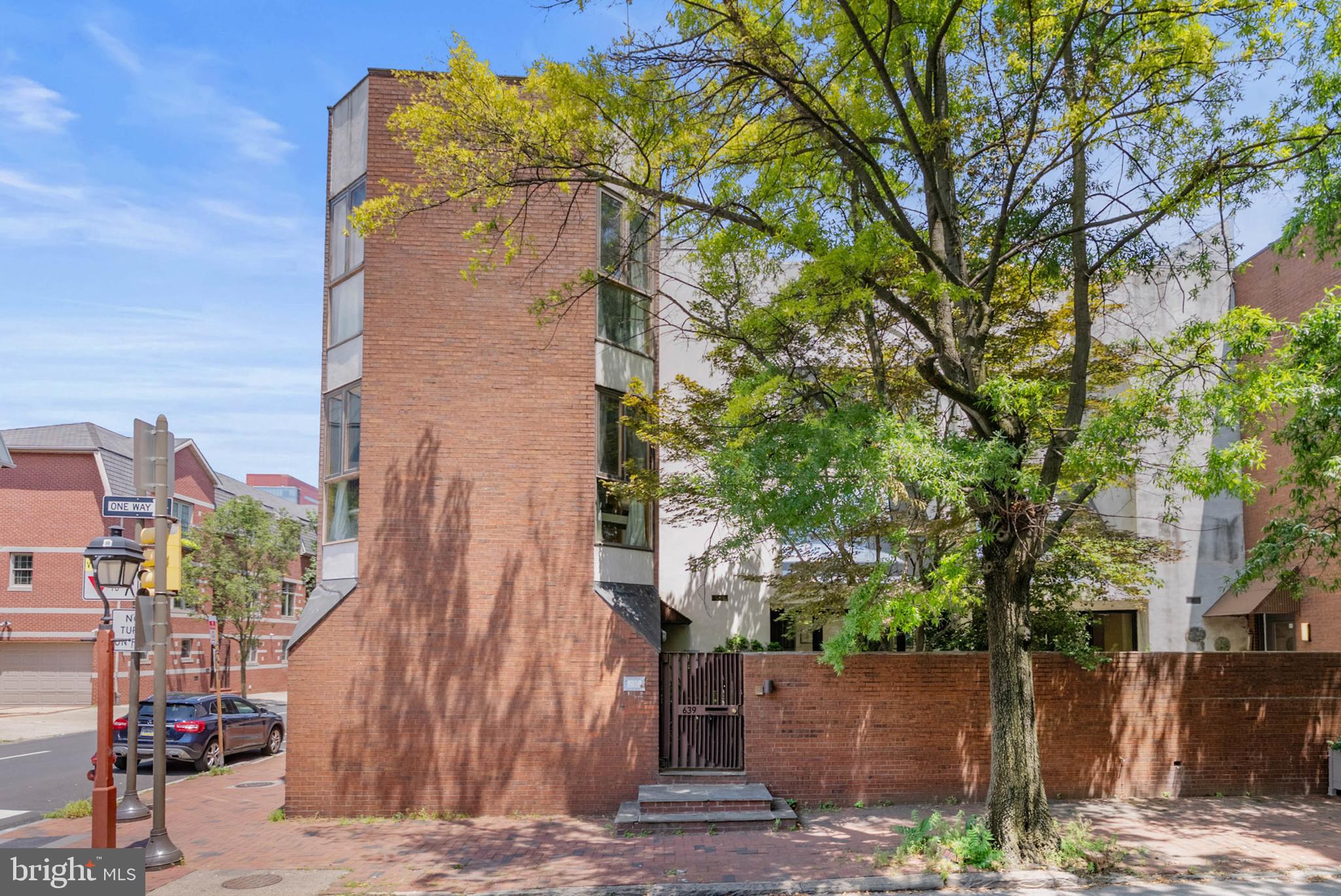 639 PINE STREET
