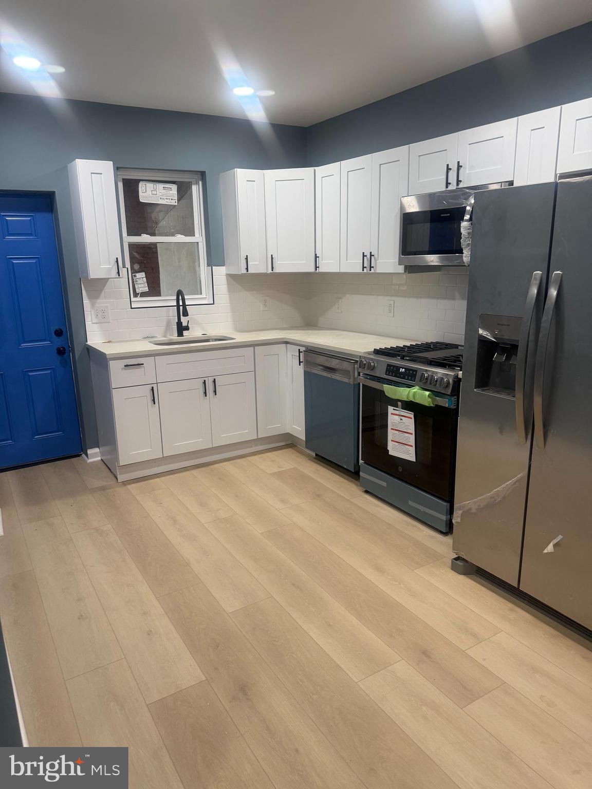 2924 W GORDON STREET