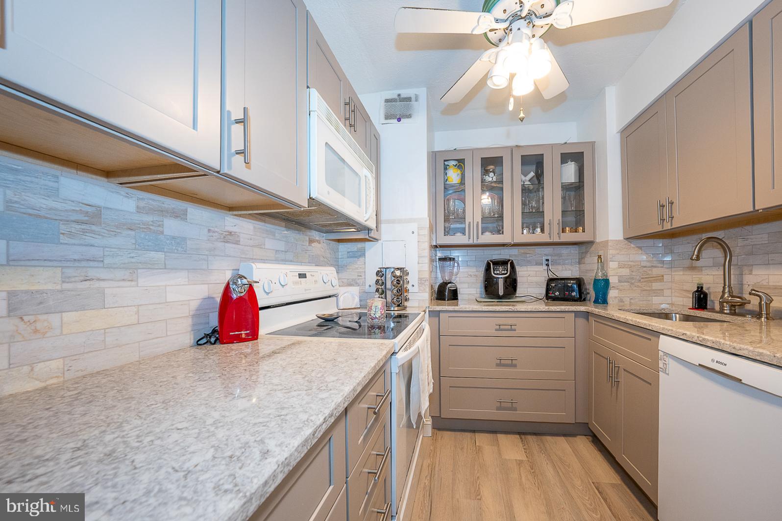 1900 JOHN F KENNEDY BOULEVARD 1012