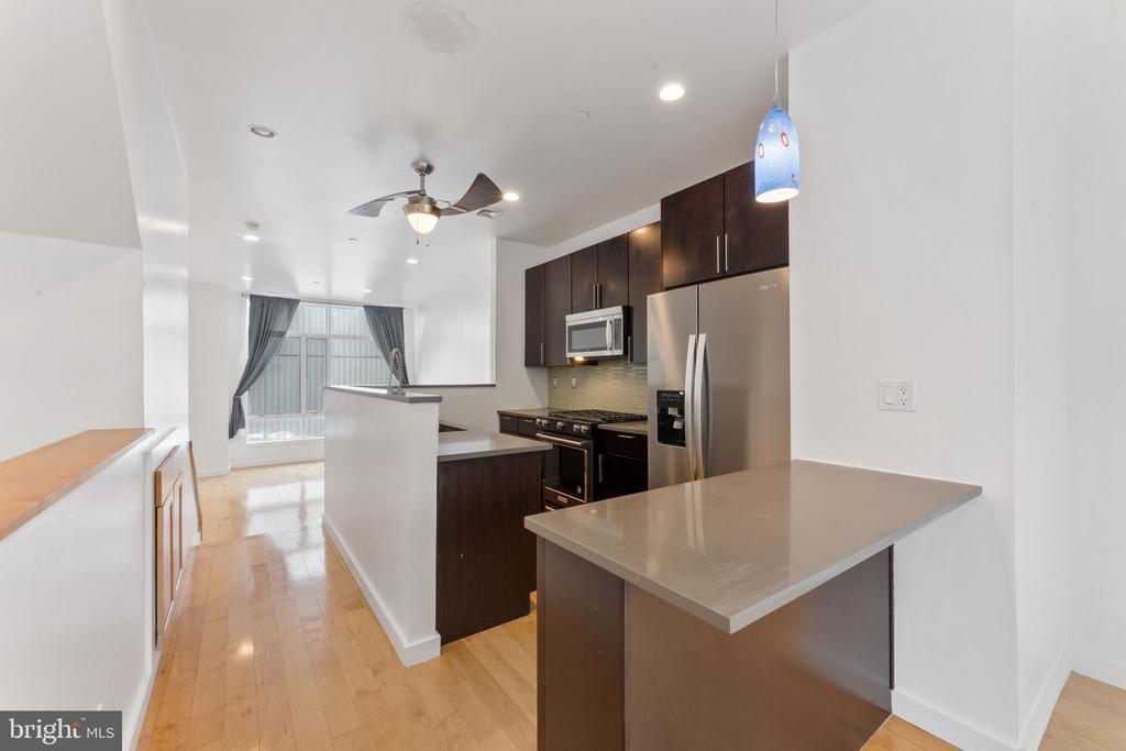 333 GREEN STREET 7