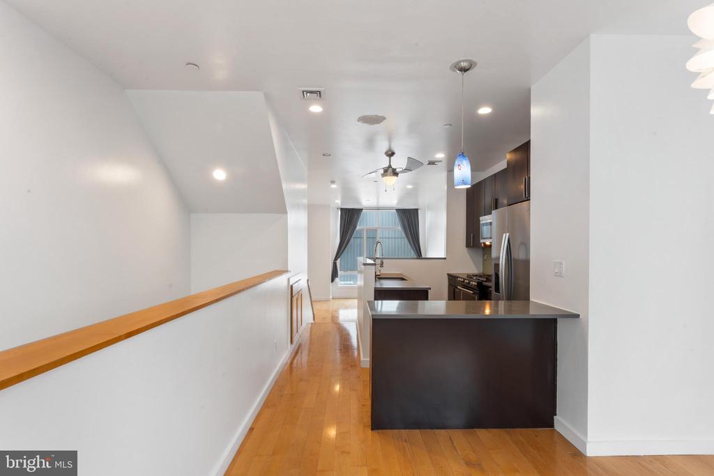 333 GREEN STREET 7