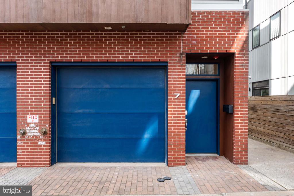 333 GREEN STREET 7