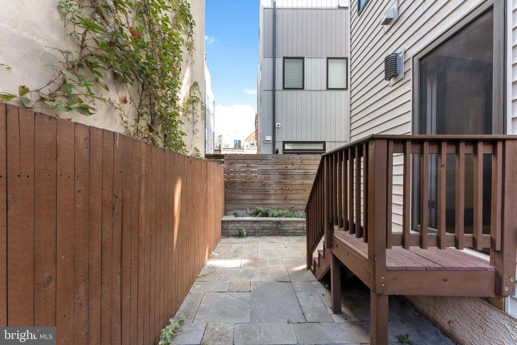 333 GREEN STREET 7