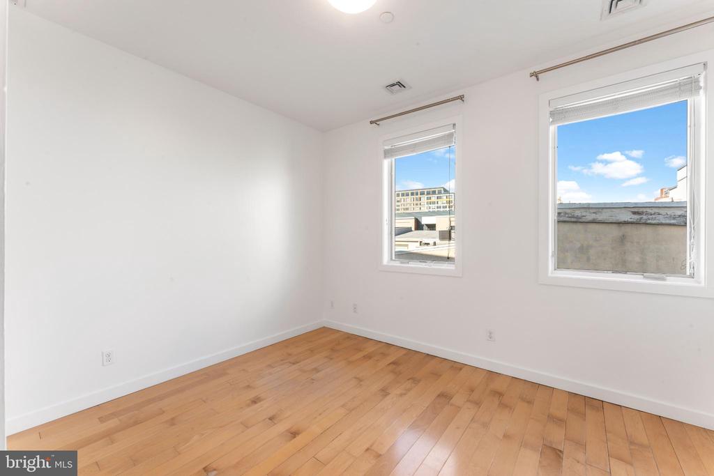 333 GREEN STREET 7