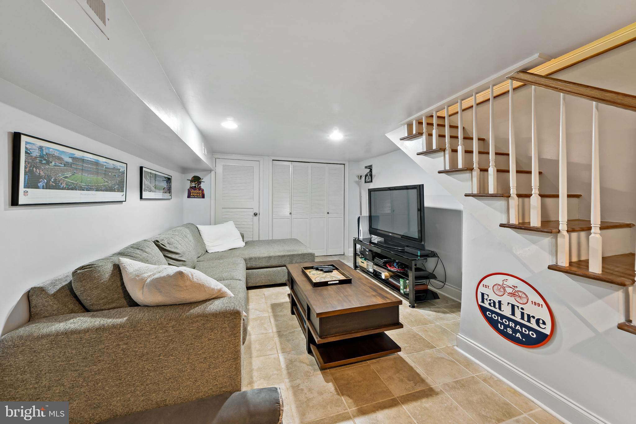 2615 CATHARINE STREET