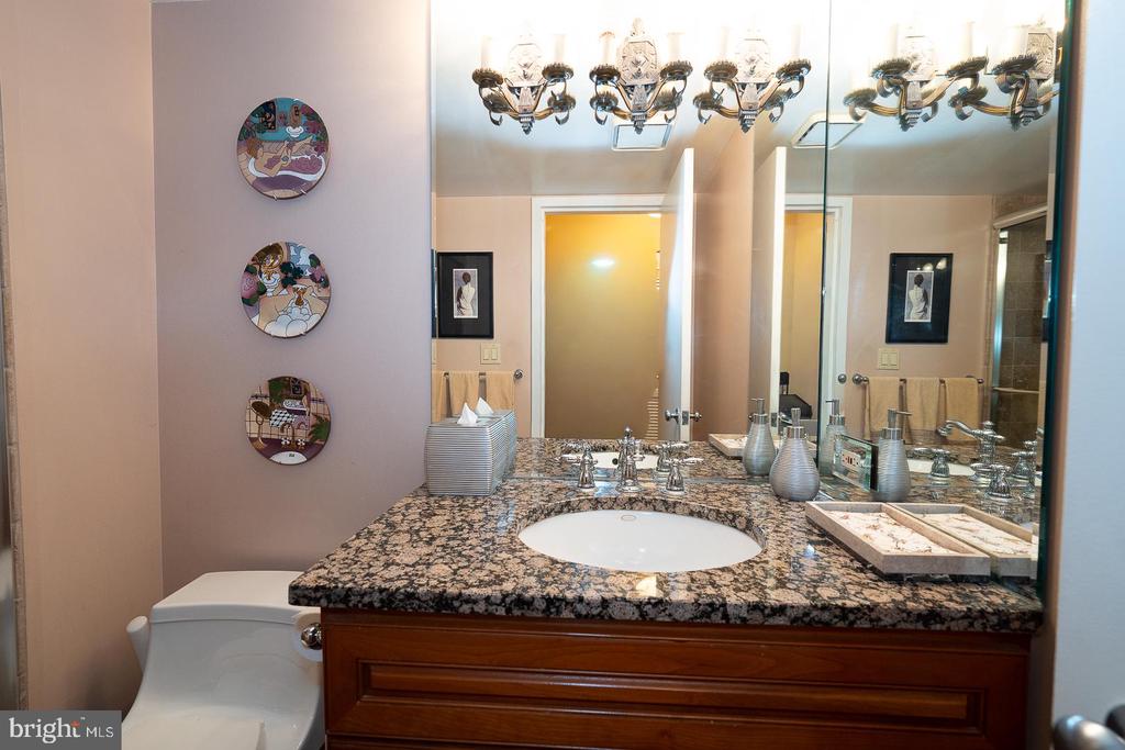 233 S 6TH STREET 407H