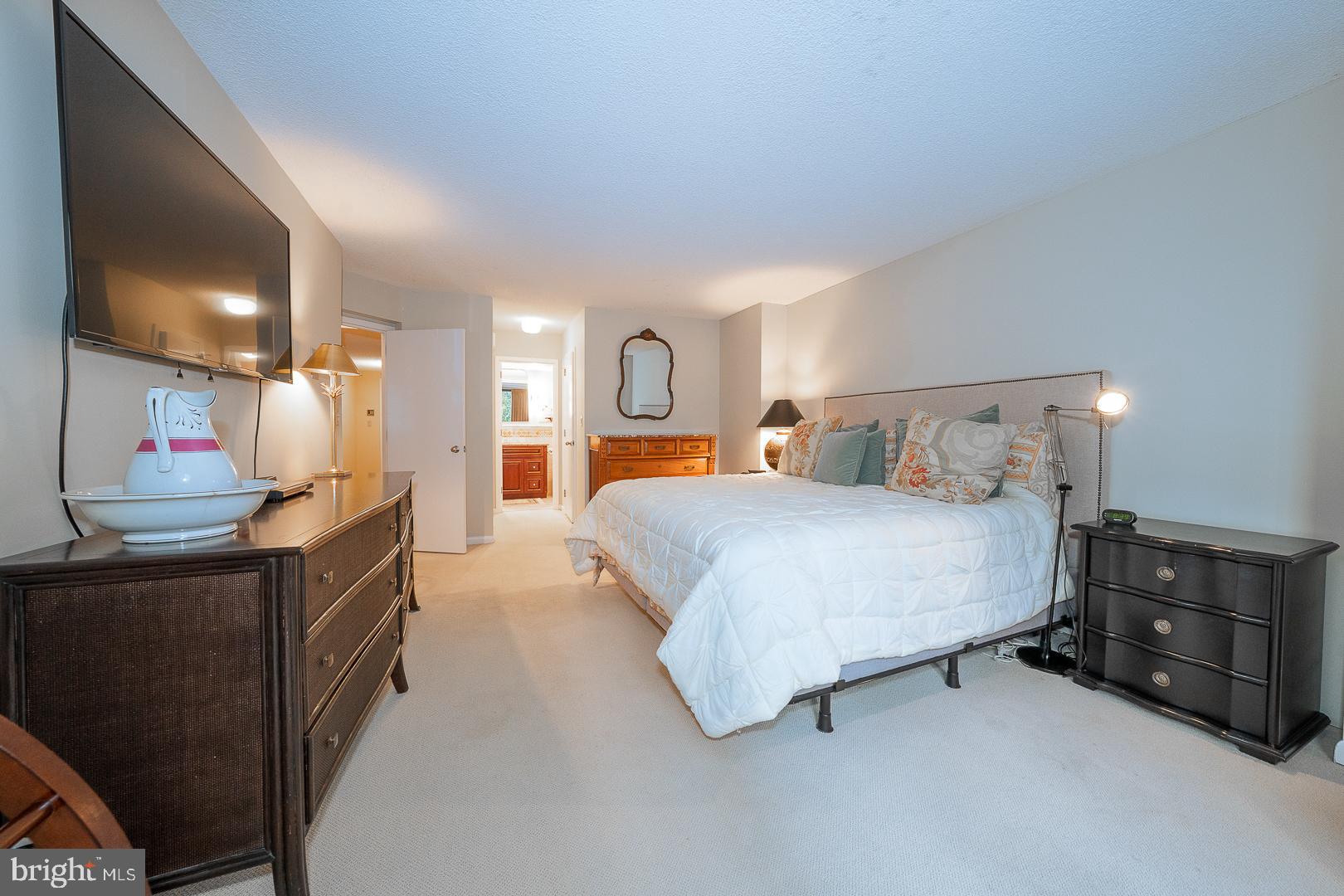 233 S 6TH STREET 407H