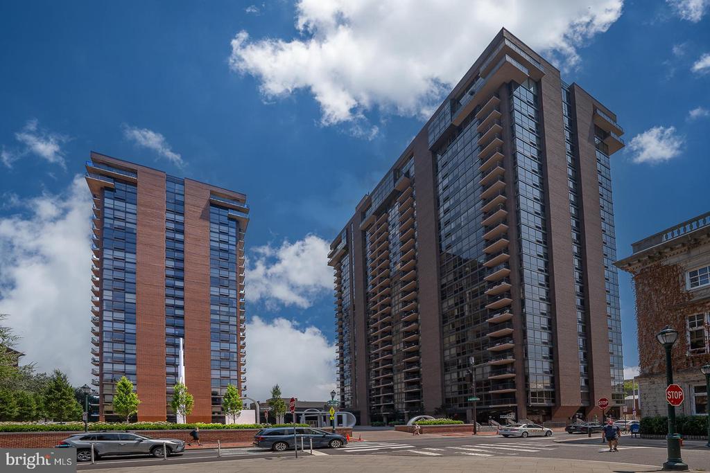 233 S 6TH STREET 407H