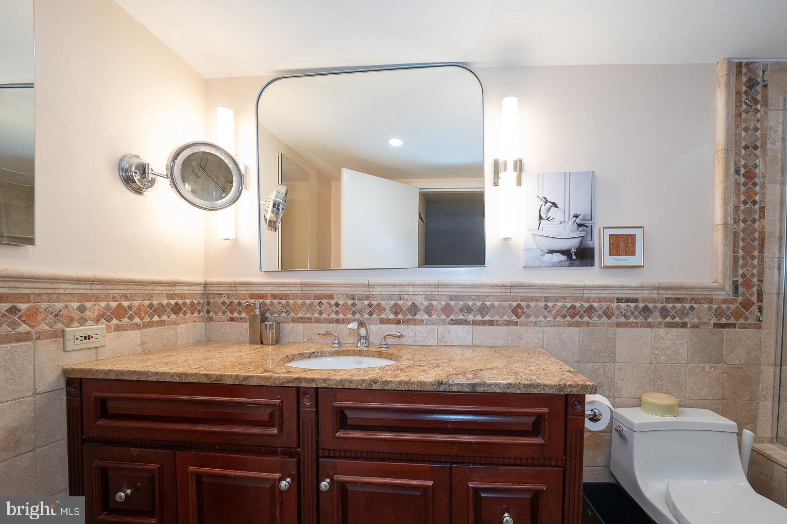 233 S 6TH STREET 407H