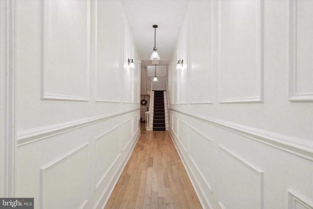 1215 SPRUCE STREET 301