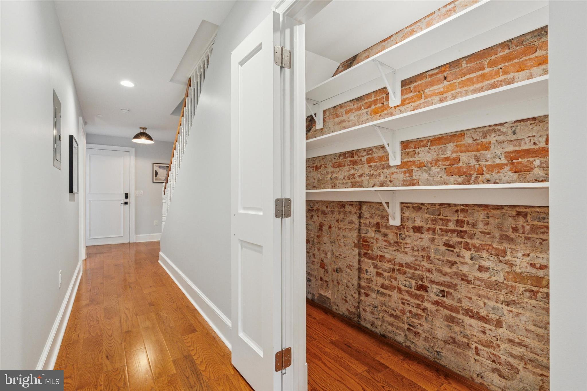 1215 SPRUCE STREET 301