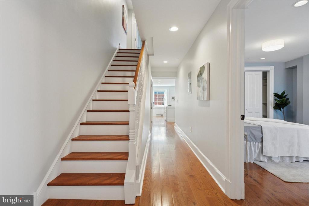 1215 SPRUCE STREET 301