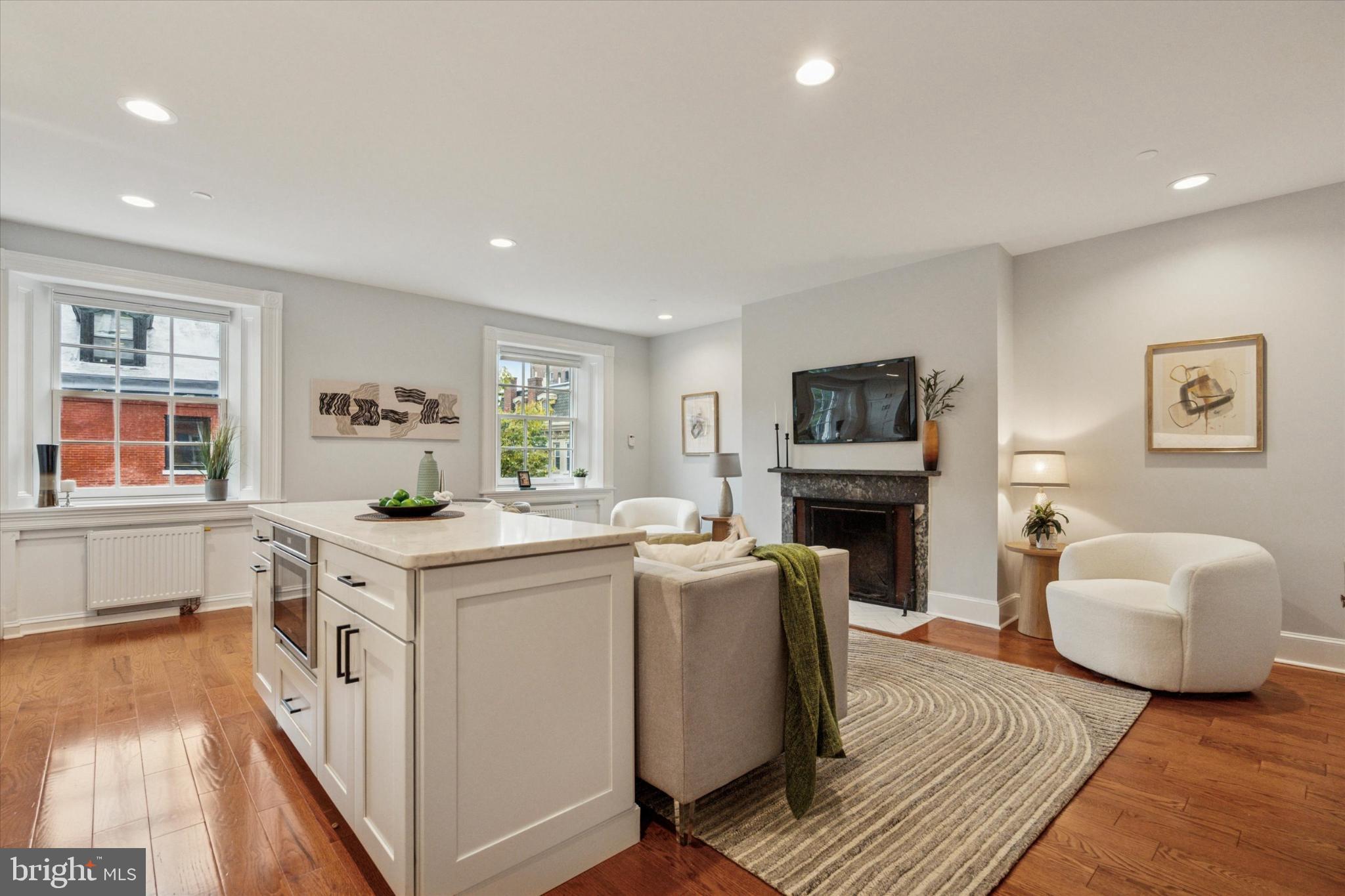 1215 SPRUCE STREET 301