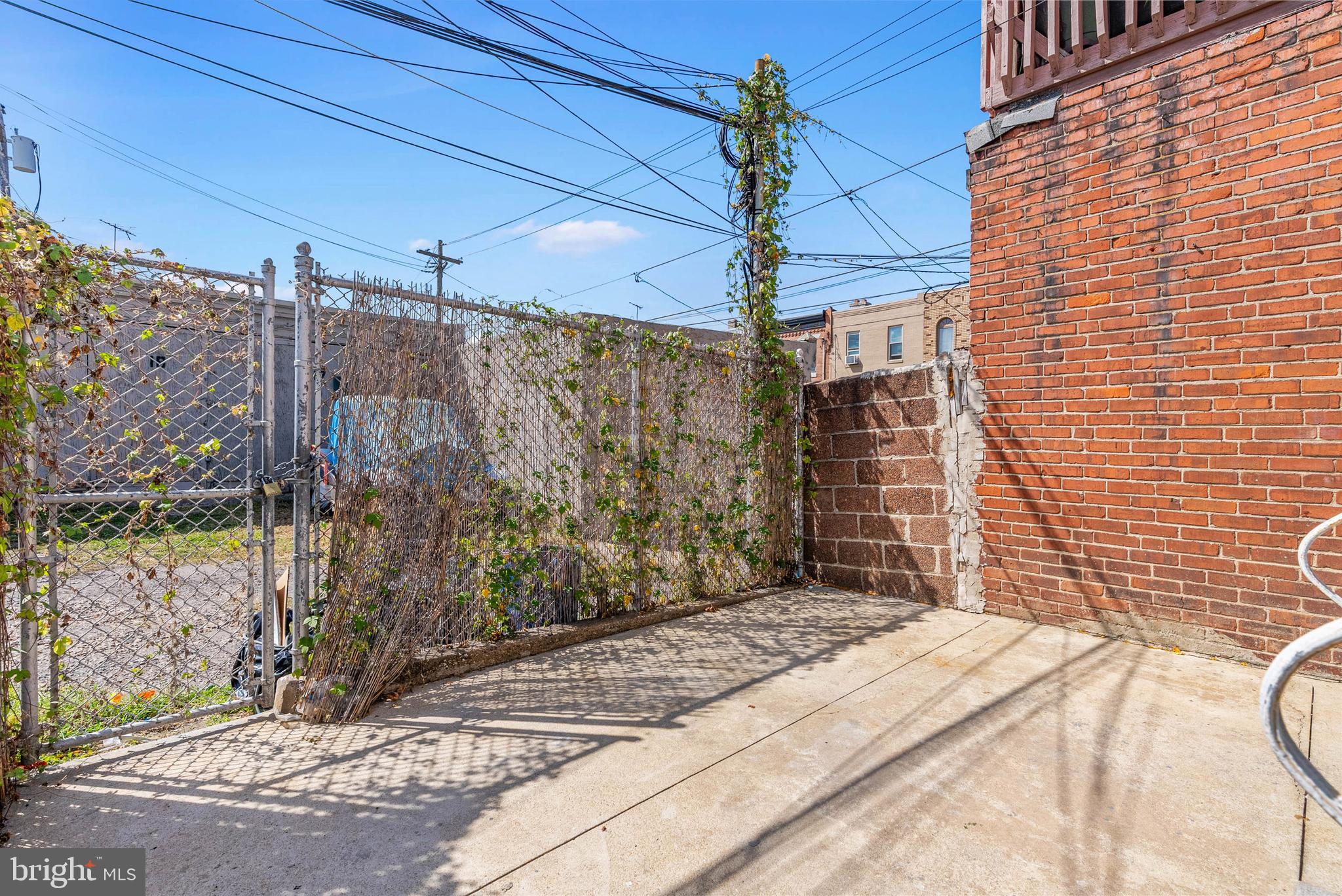 2502 E CLEARFIELD STREET