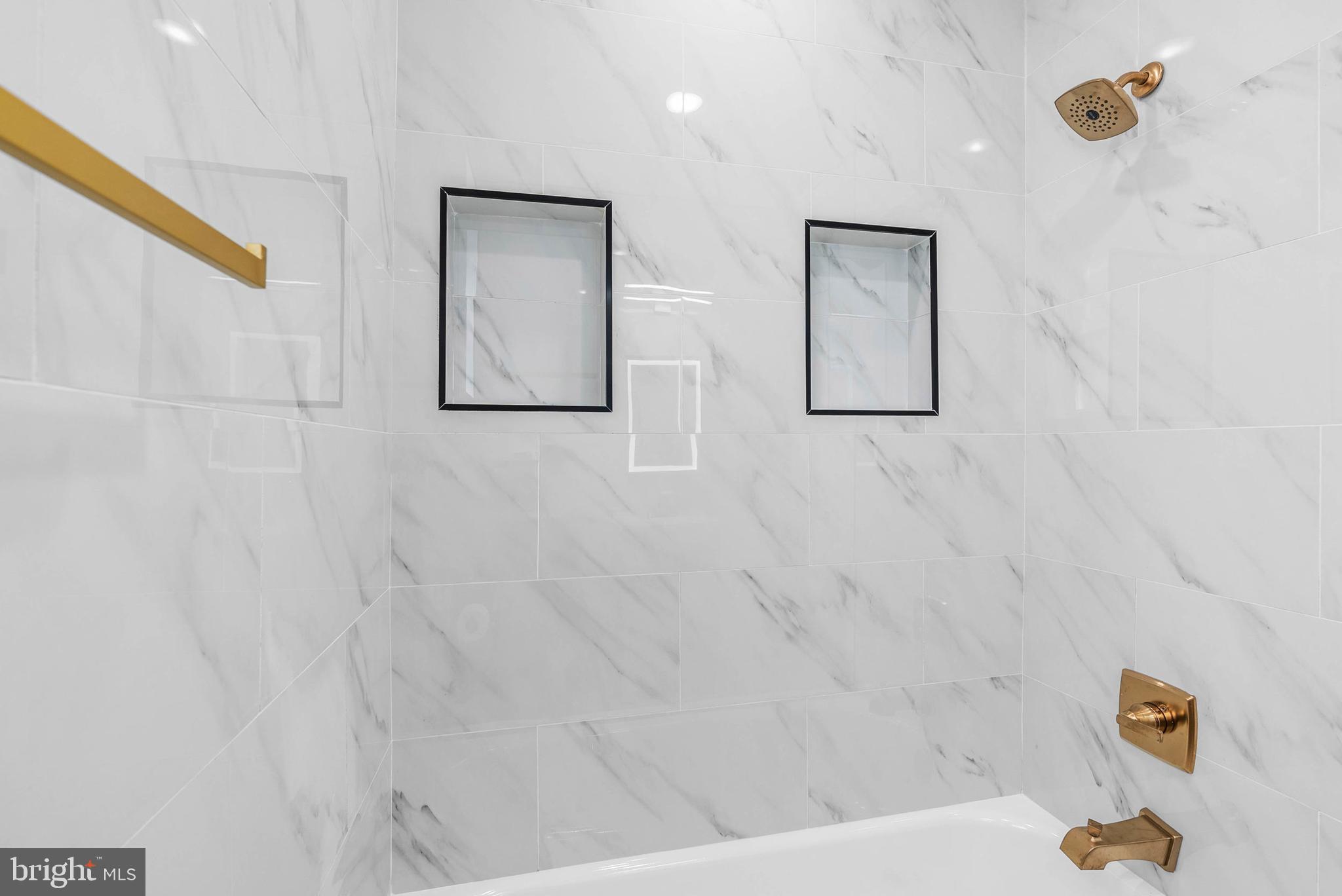 2502 E CLEARFIELD STREET