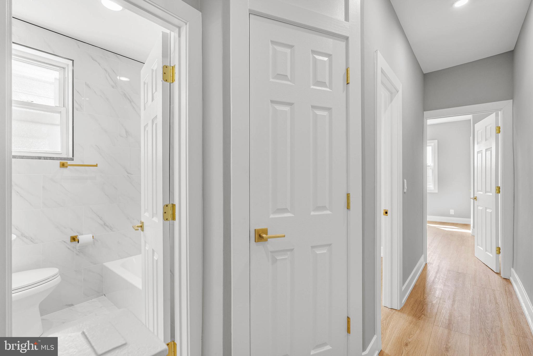 2502 E CLEARFIELD STREET