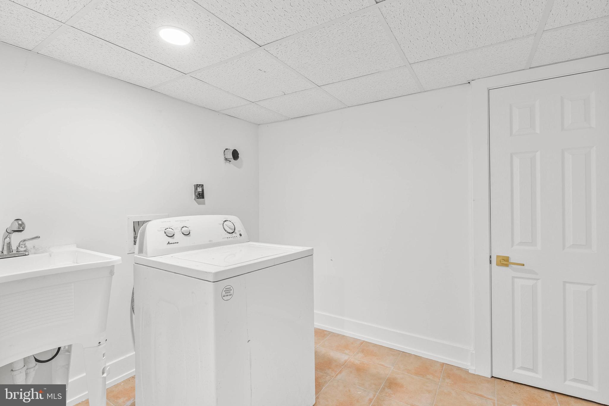 2502 E CLEARFIELD STREET