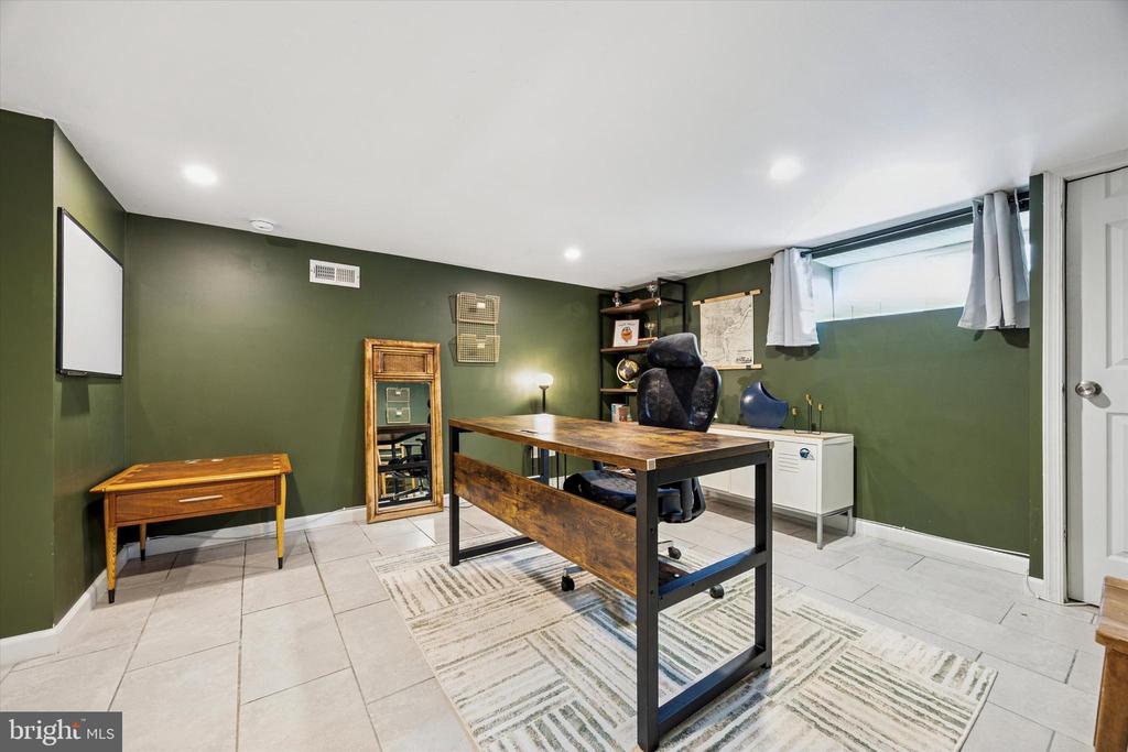 1504 S 24TH STREET