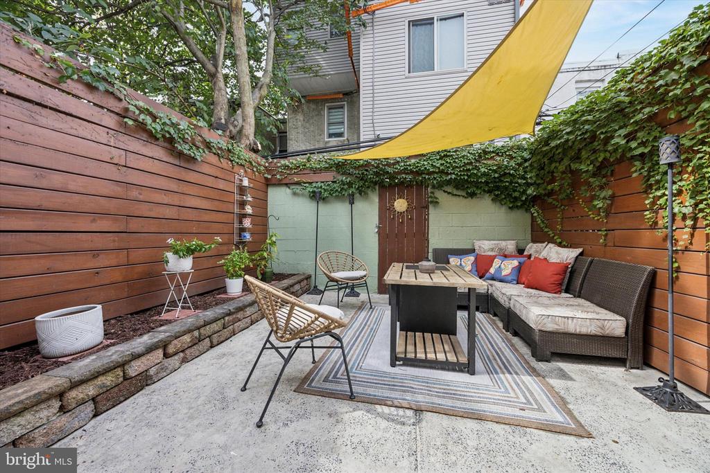 1504 S 24TH STREET