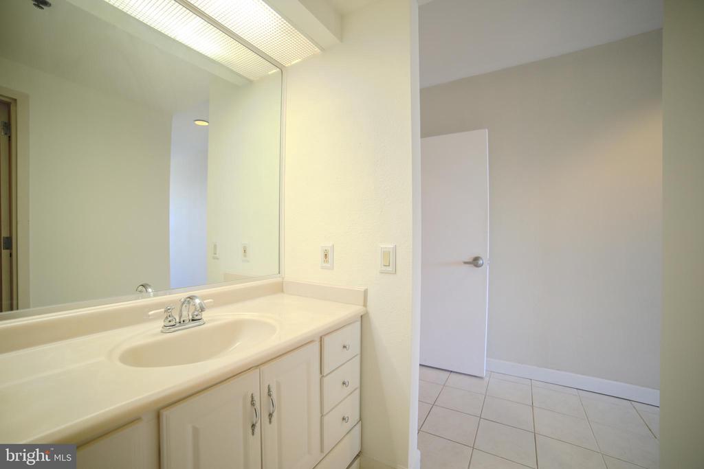 1100 VINE STREET 403