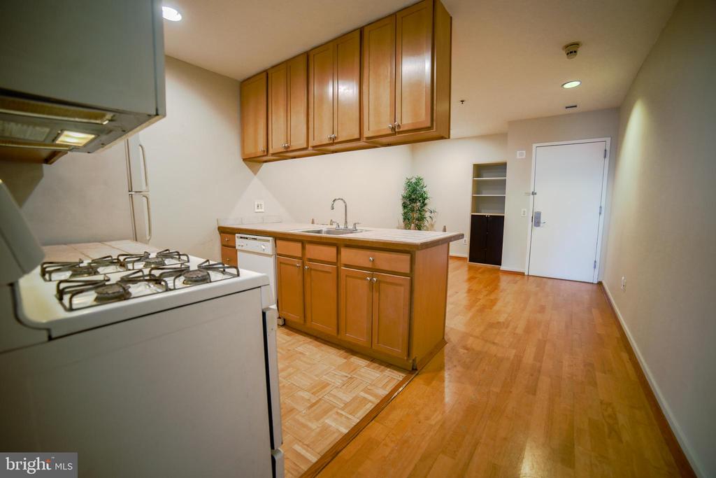 1100 VINE STREET 403