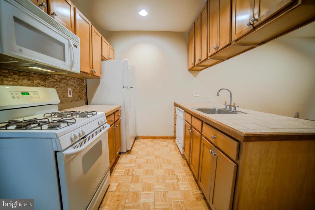 1100 VINE STREET 403