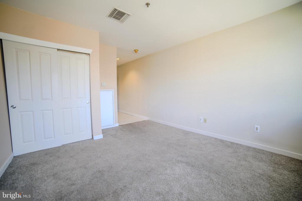 1100 VINE STREET 403