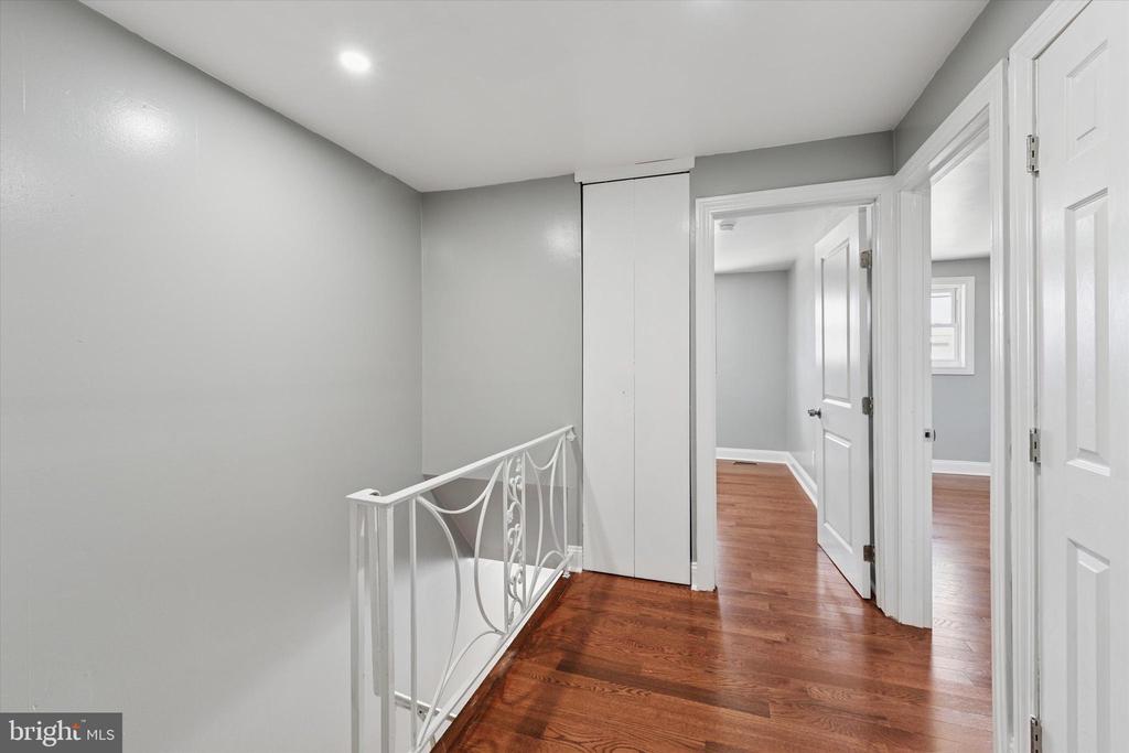 1319 PATRICK HENRY PLACE