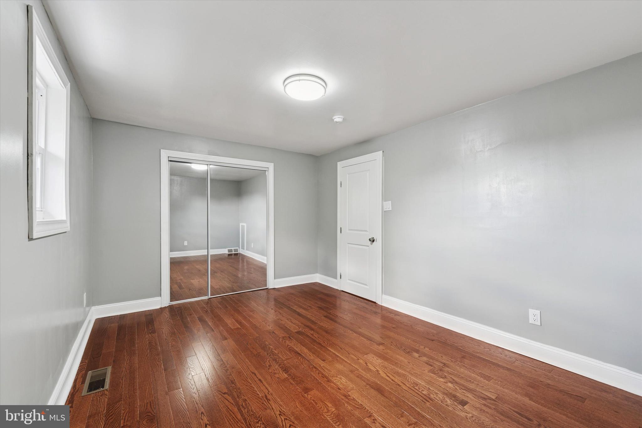 1319 PATRICK HENRY PLACE