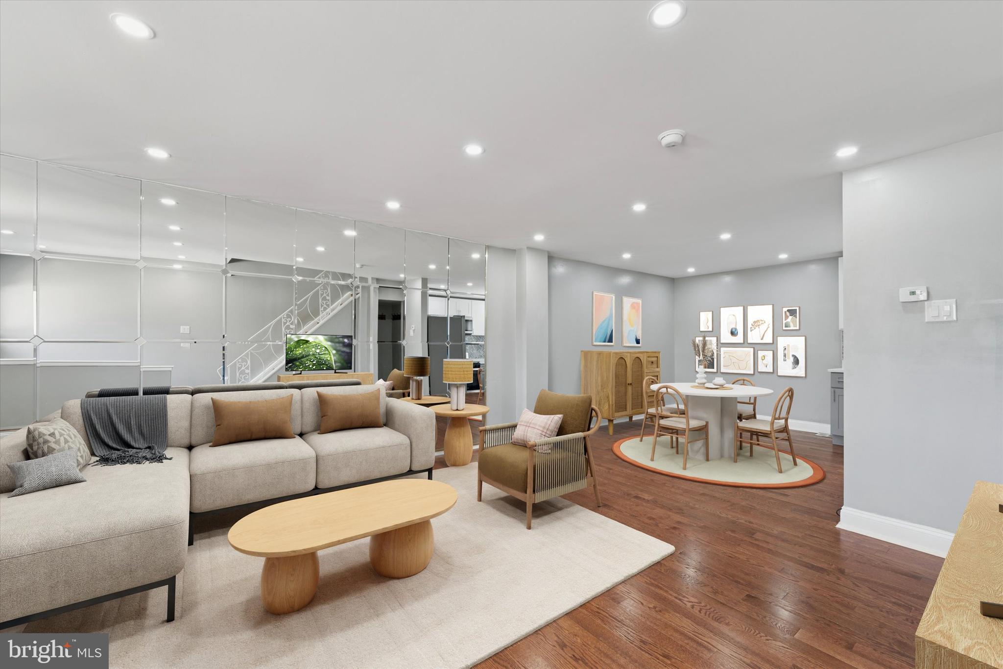 1319 PATRICK HENRY PLACE