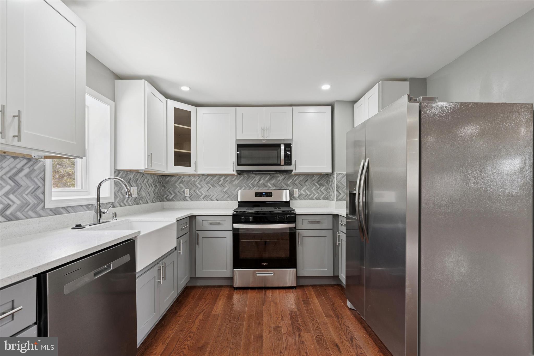 1319 PATRICK HENRY PLACE